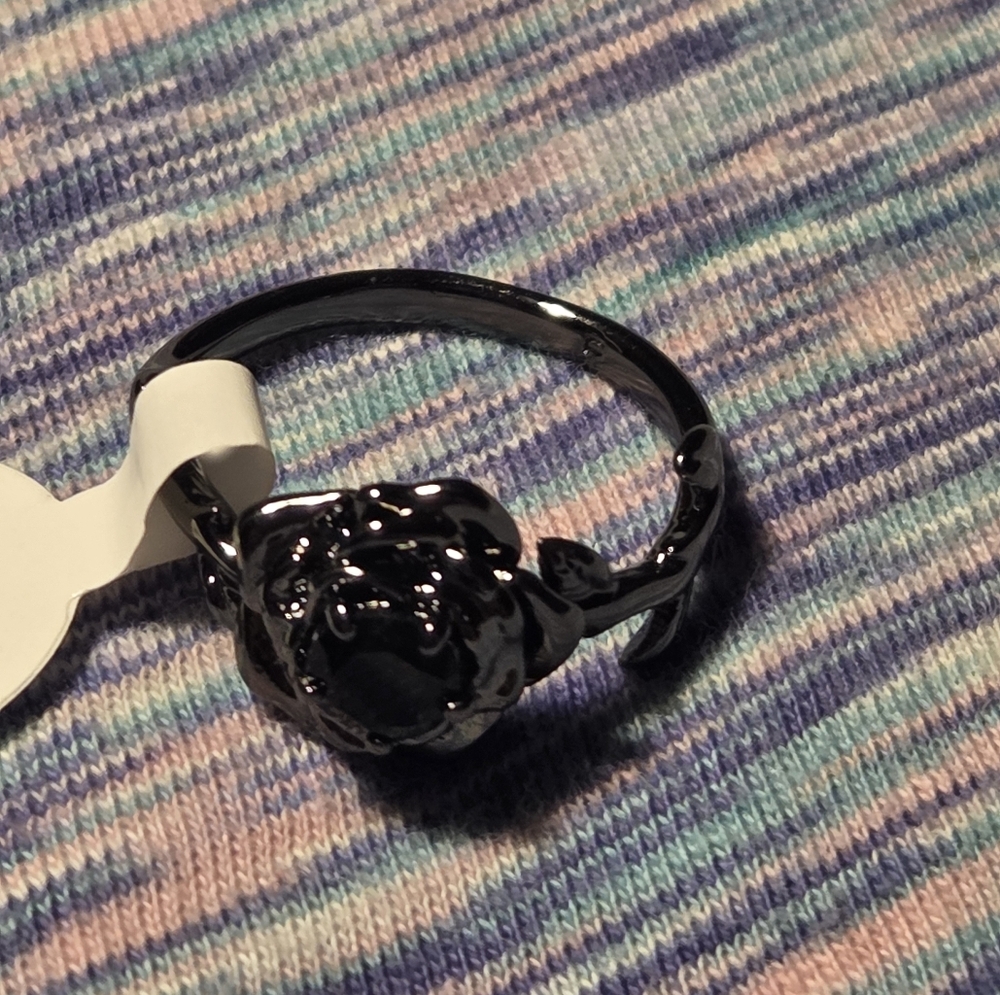 Fragrant Jewels Midnight Black Rose Ring